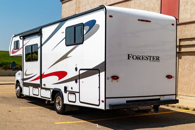 2022 Ford E-450 Forest River Forester 2651 Class C Red Deer AB