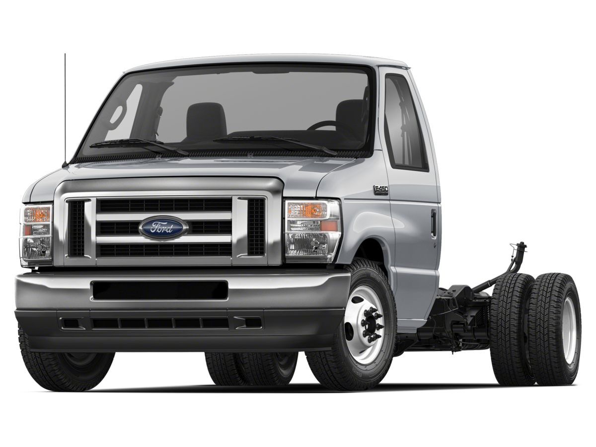2022 Ford E-450SD Base