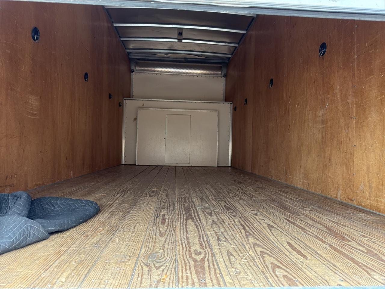 2022 Ford E-450SD Base Gaithersburg MD