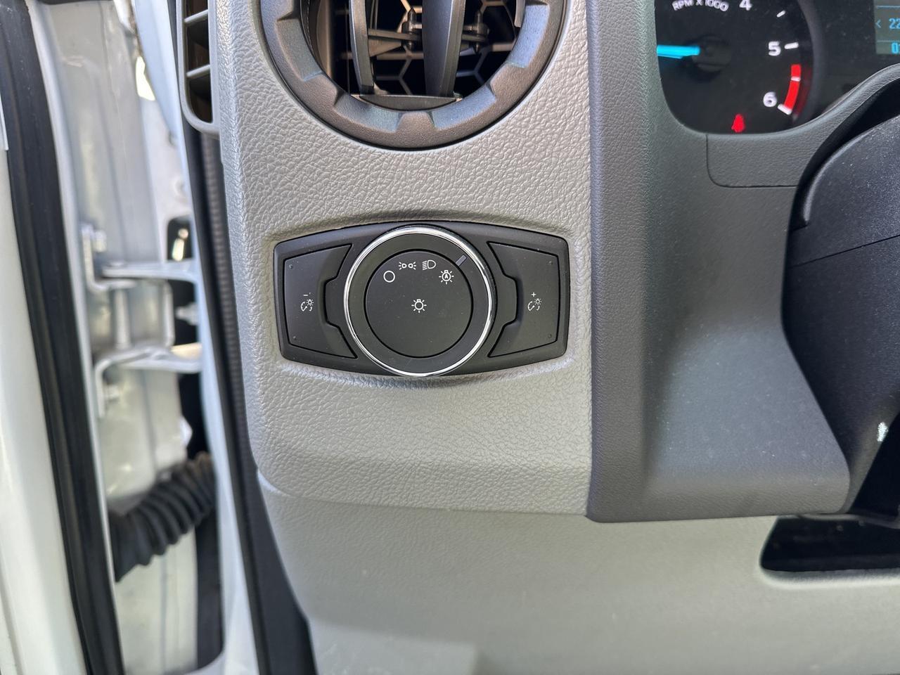 2022 Ford E-450SD Base Richmond VA