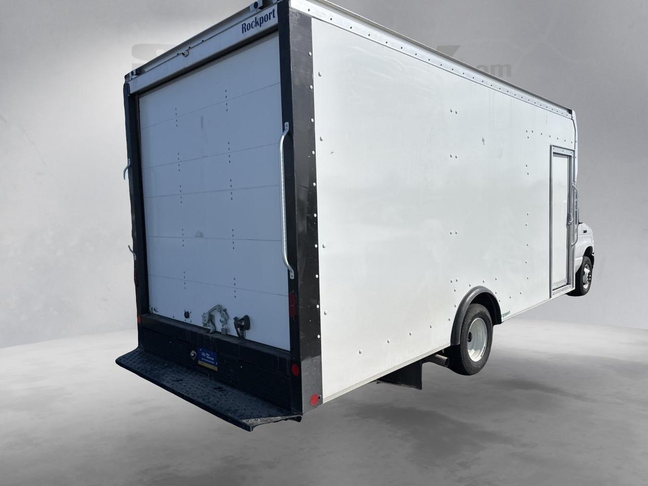 2022 Ford E-450SD Base Richmond VA