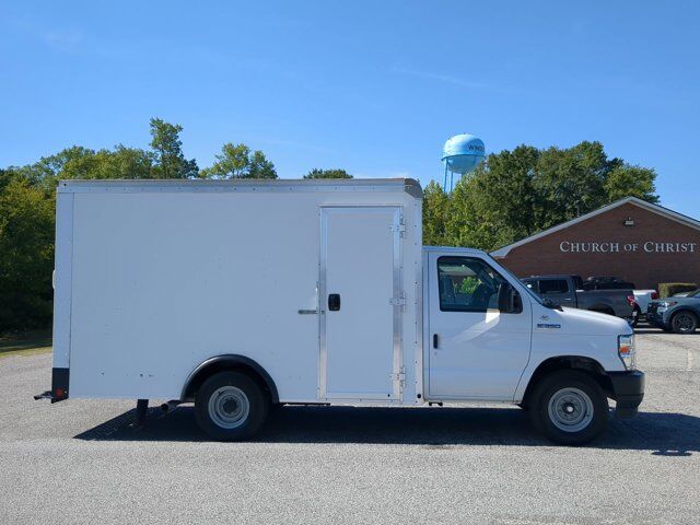 2022 Ford E-Series Cutaway Winder GA