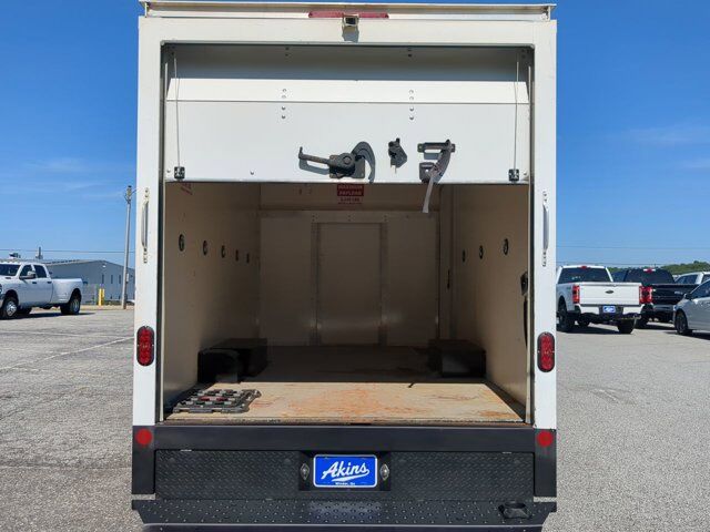 2022 Ford E-Series Cutaway Winder GA