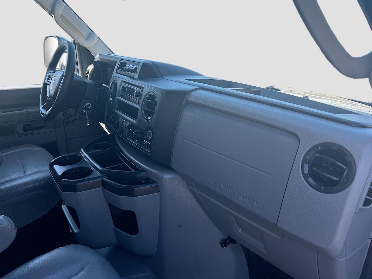 2022 Ford E-Series Cutaway E-350 DRW Venice FL