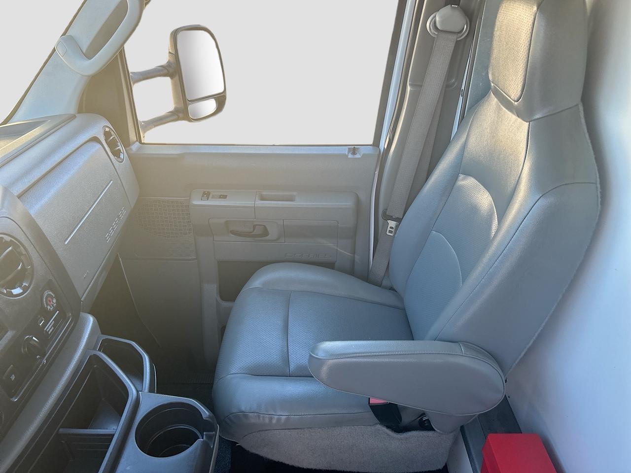 2022 Ford E-Series Cutaway E-350 DRW Venice FL