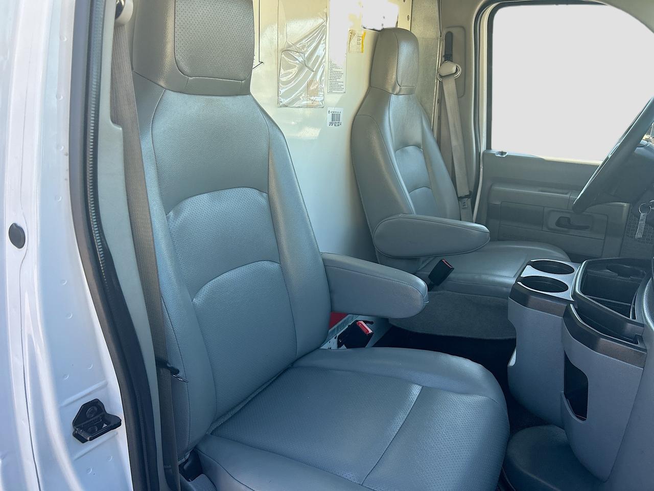 2022 Ford E-Series Cutaway E-350 DRW Venice FL