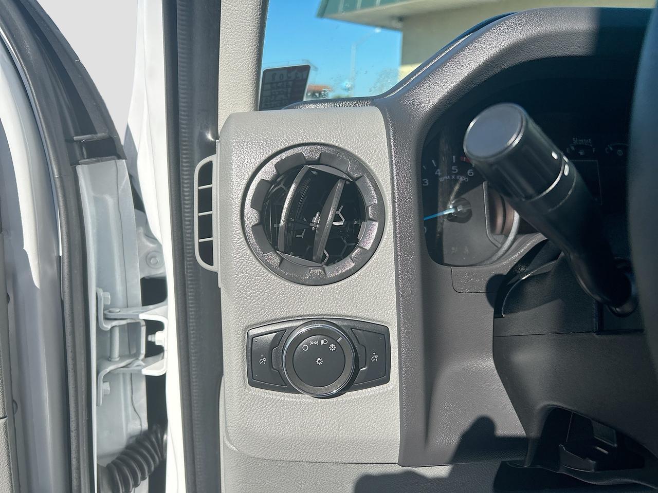 2022 Ford E-Series Cutaway E-350 DRW Venice FL