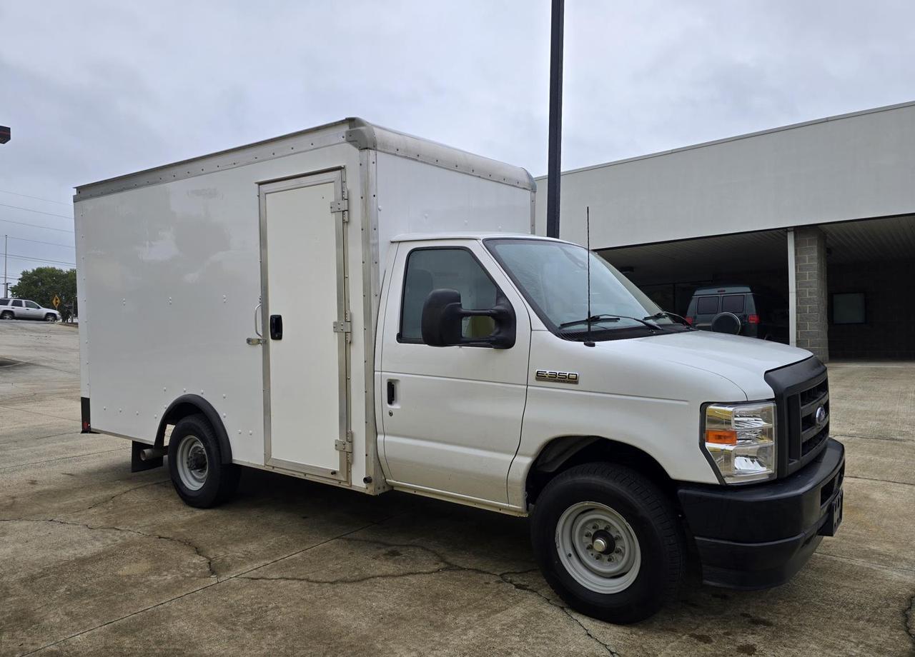 2022 Ford E-Series Cutaway E-350 SRW 12ft Box W/Side Door and Roll-Up Door Concord NC