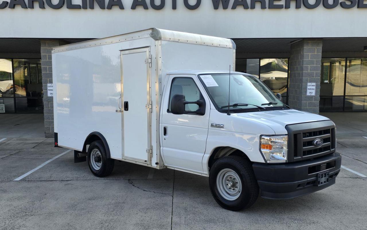 2022 Ford E-Series Cutaway E-350 SRW 12ft Box W/Side Door and Roll-Up Door Concord NC