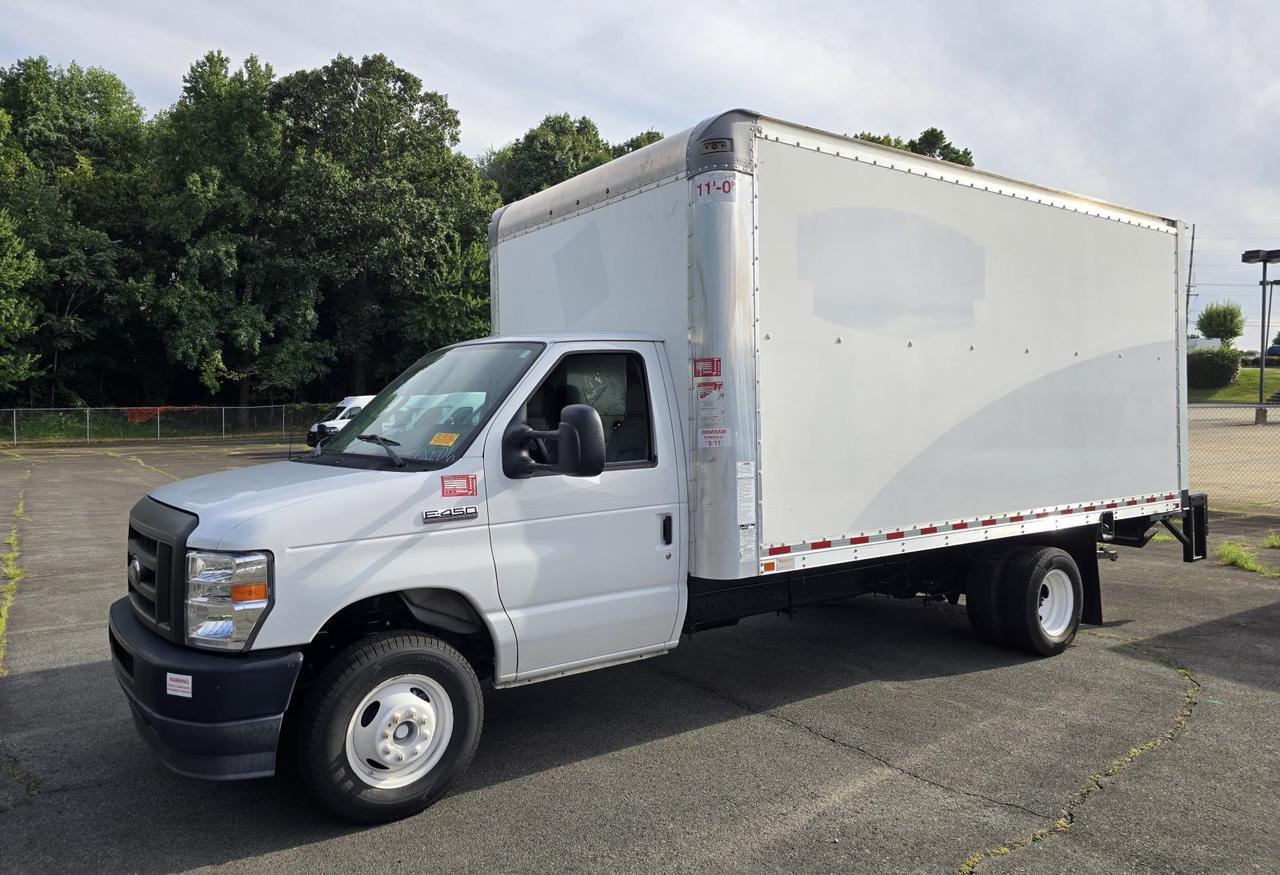 2022 Ford E-Series Cutaway E-450 16ft Box W/Roll-Up Door and Tuck-Under Liftgate Concord NC