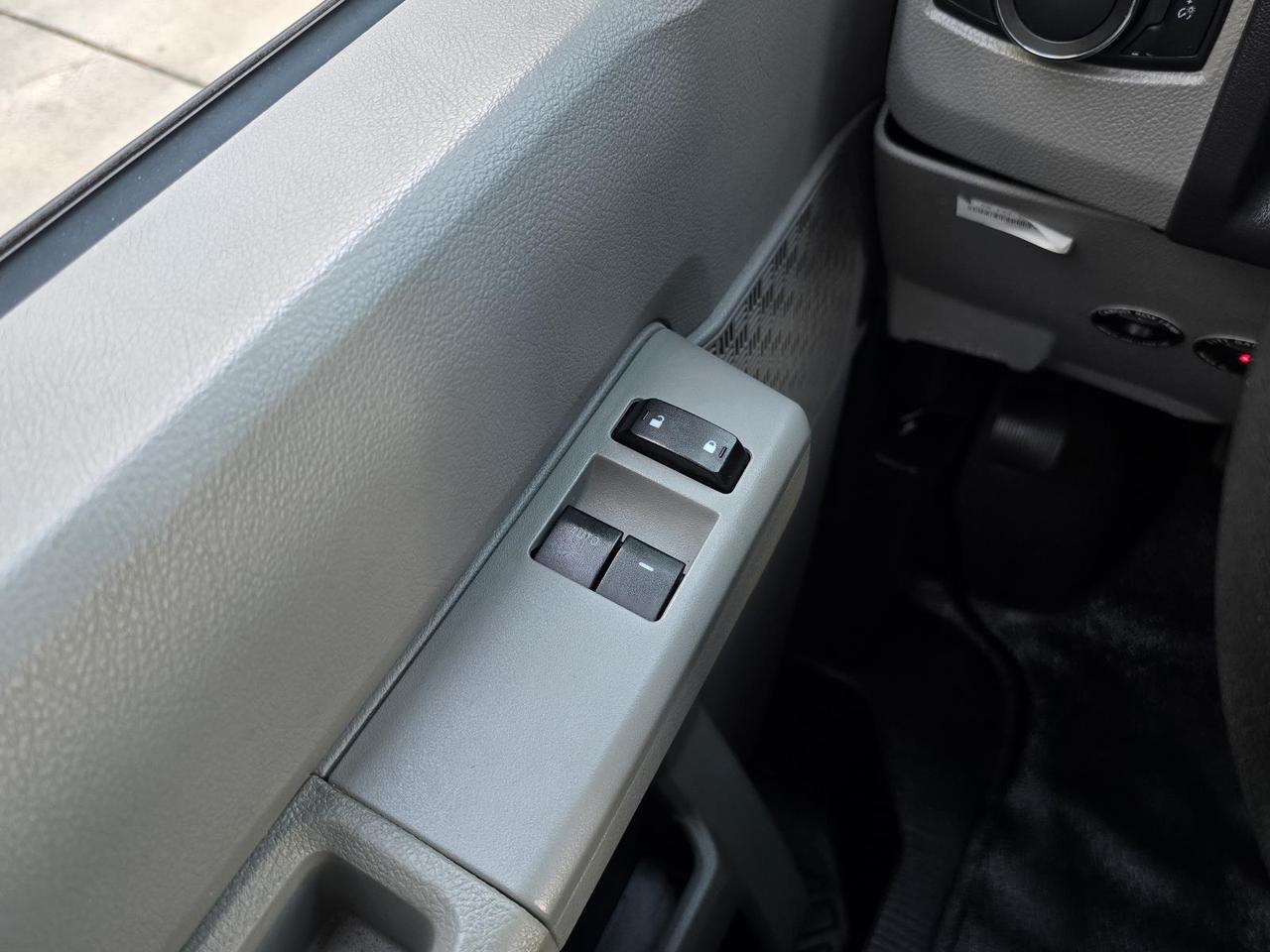 2022 Ford E-Series Cutaway E-450 16ft Box W/Roll-Up Door and Tuck-Under Liftgate Concord NC