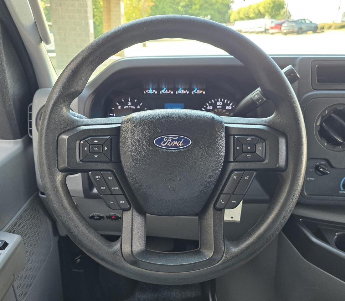 2022 Ford E-Series Cutaway E-450 16ft Box W/Roll-Up Door and Tuck-Under Liftgate Concord NC