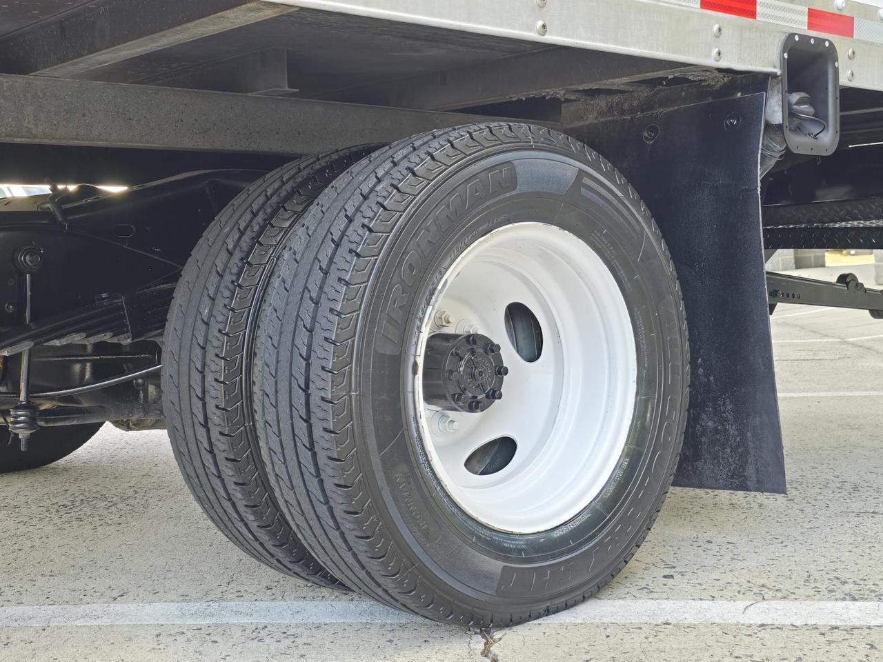2022 Ford E-Series Cutaway E-450 16ft Box W/Roll-Up Door and Tuck-Under Liftgate Concord NC