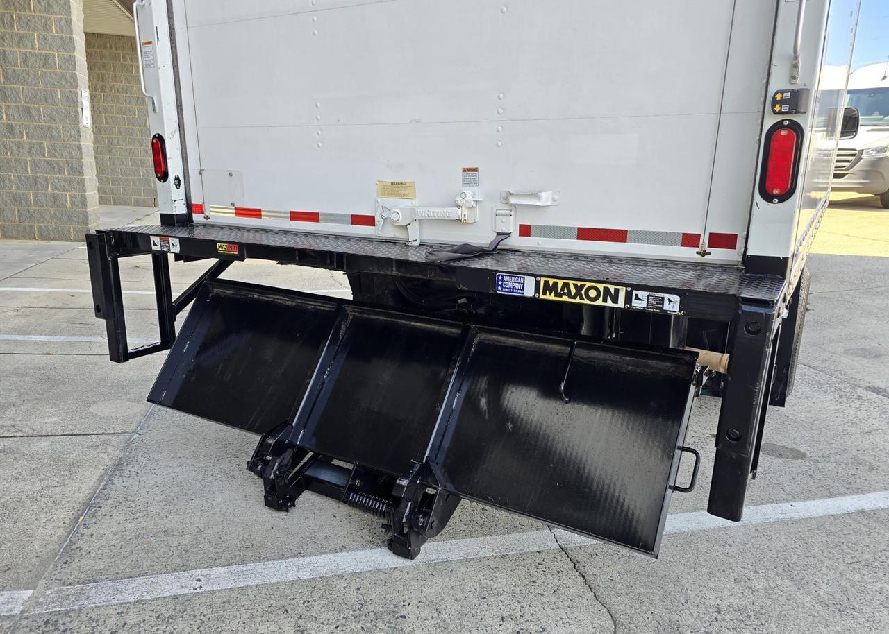 2022 Ford E-Series Cutaway E-450 16ft Box W/Roll-Up Door and Tuck-Under Liftgate Concord NC