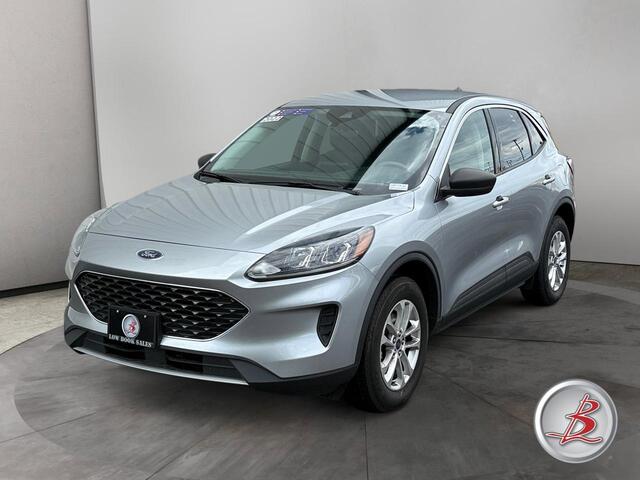 2022 Ford Escape SE photo 3