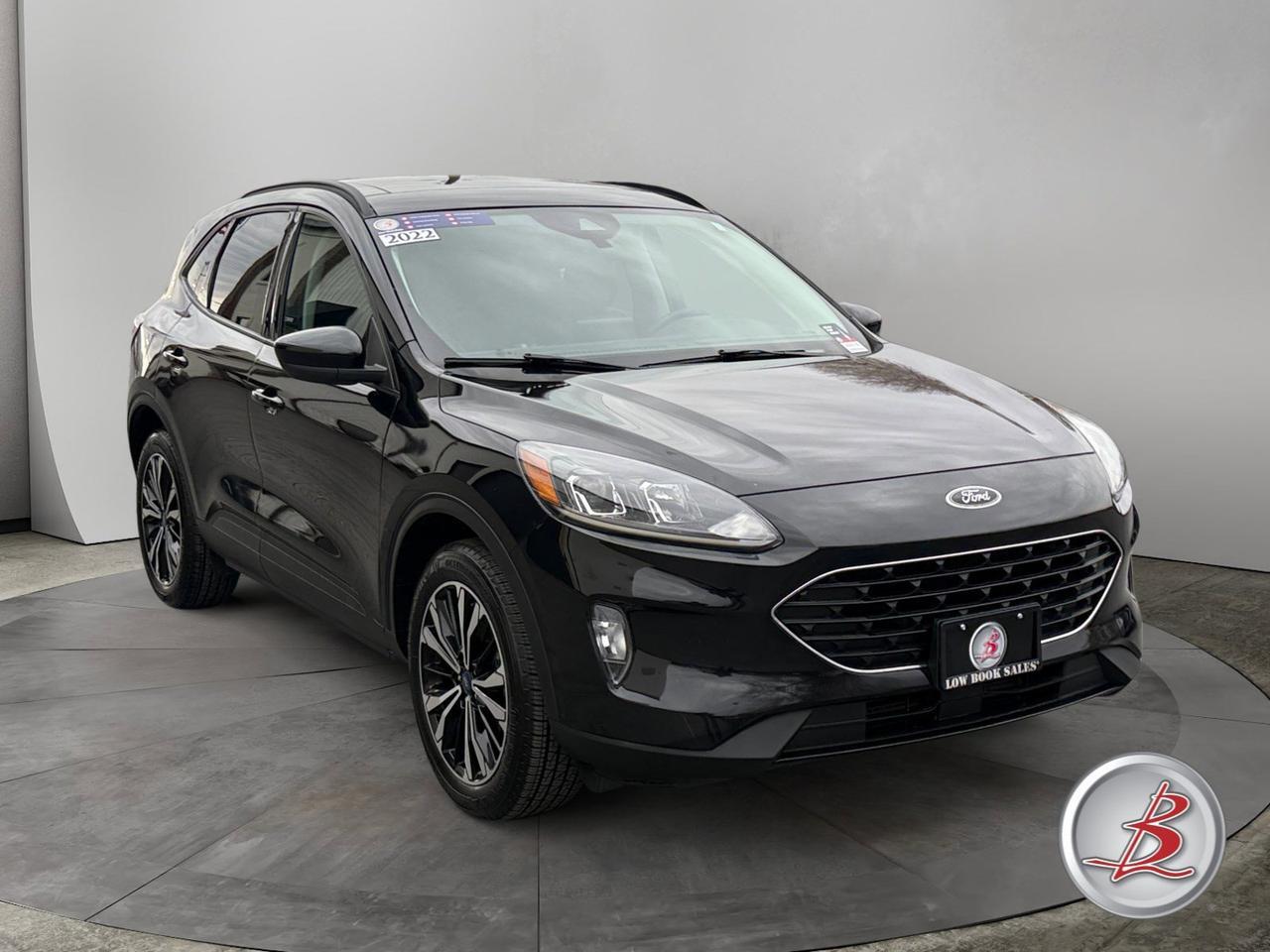 2022 Ford ESCAPE SEL