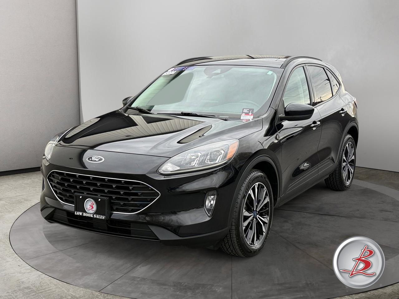 2022 Ford ESCAPE SEL