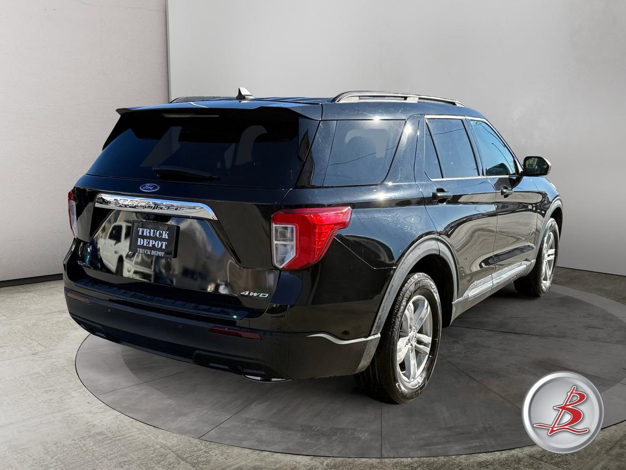 2022 Ford Explorer XLT photo 3