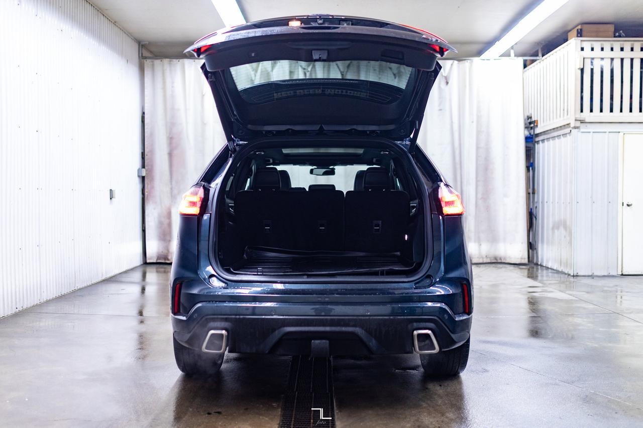 2022 Ford Edge AWD ST Leather Roof Nav BCam Red Deer AB