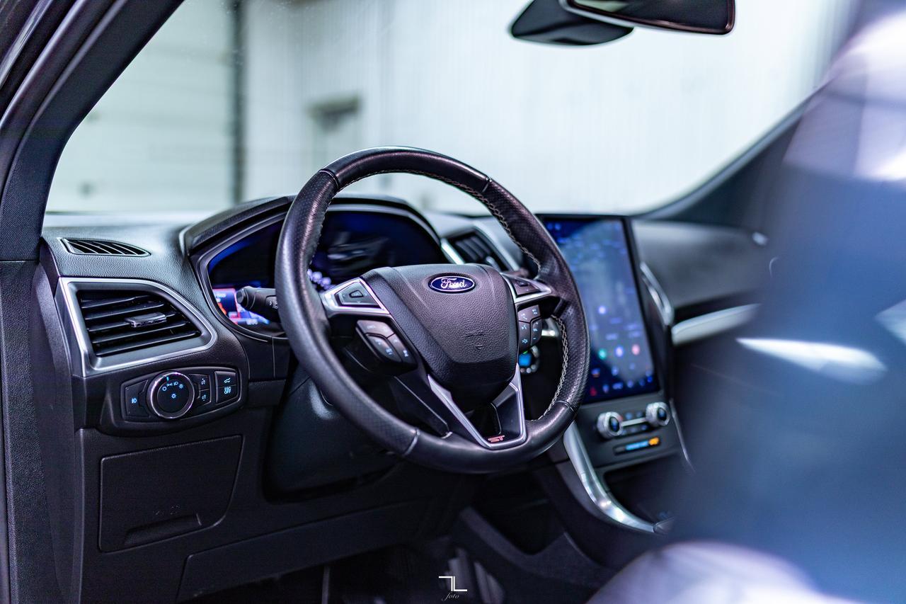 2022 Ford Edge AWD ST Leather Roof Nav BCam Red Deer AB