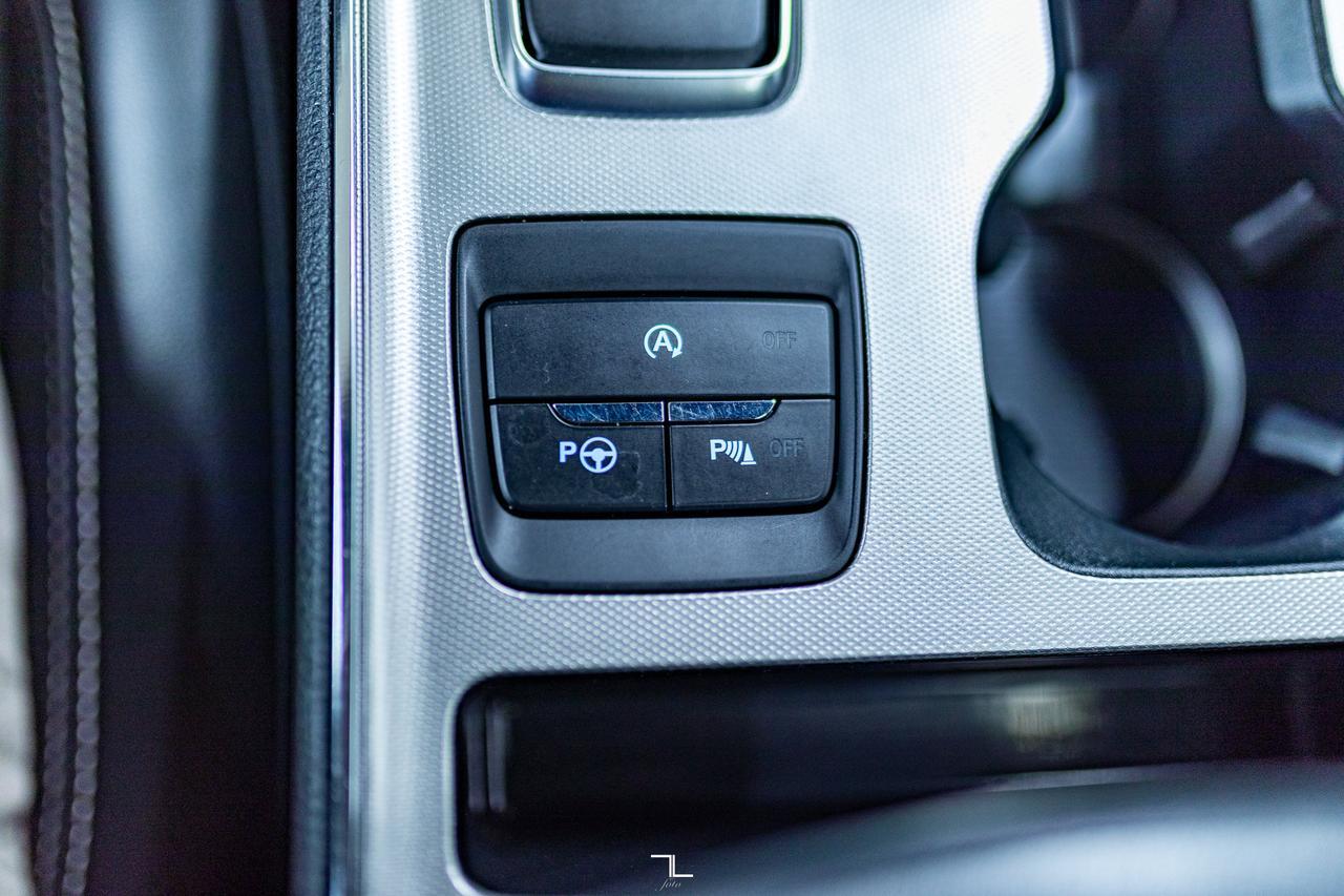 2022 Ford Edge AWD ST Leather Roof Nav BCam Red Deer AB