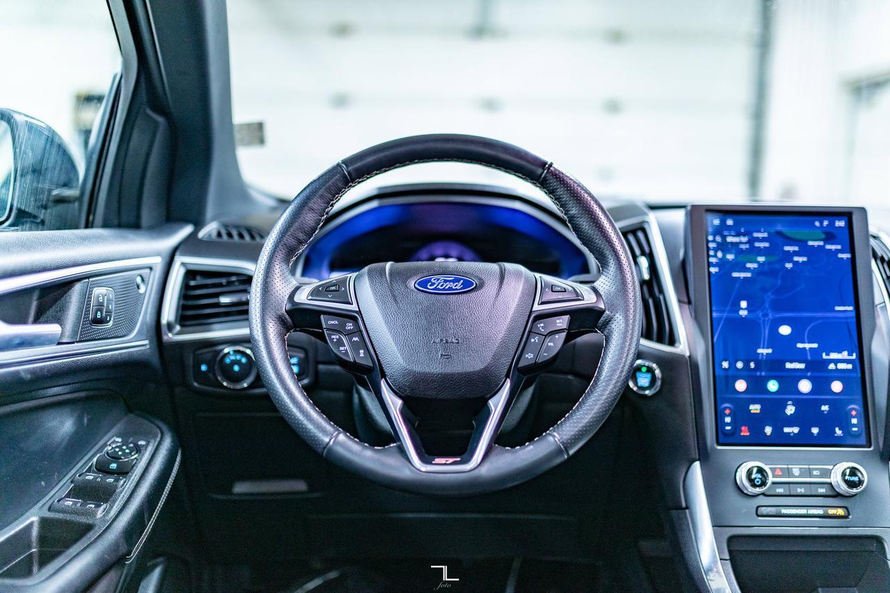 2022 Ford Edge AWD ST Leather Roof Nav BCam Red Deer AB