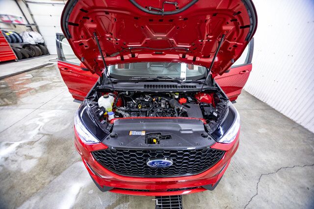 2022 Ford Edge AWD ST-Line Leather Roof Nav BCam Red Deer AB