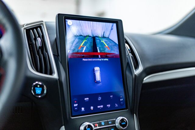 2022 Ford Edge AWD ST-Line Leather Roof Nav BCam Red Deer AB