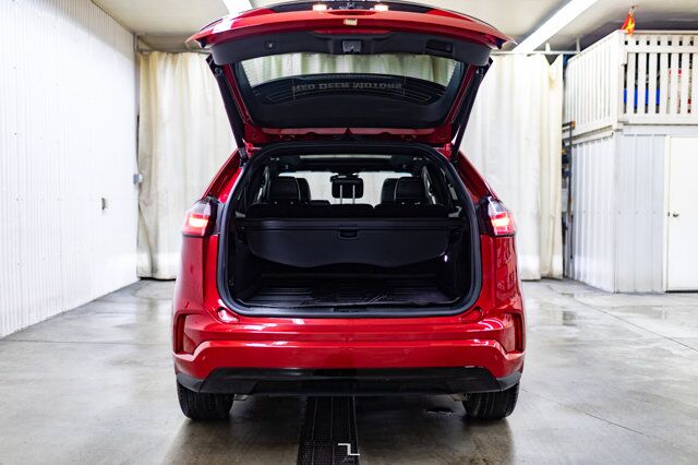 2022 Ford Edge AWD ST-Line Leather Roof Nav BCam Red Deer AB