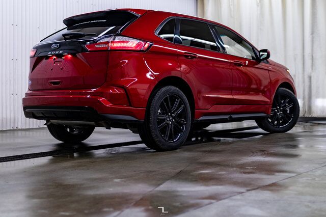 2022 Ford Edge AWD ST-Line Leather Roof Nav BCam Red Deer AB