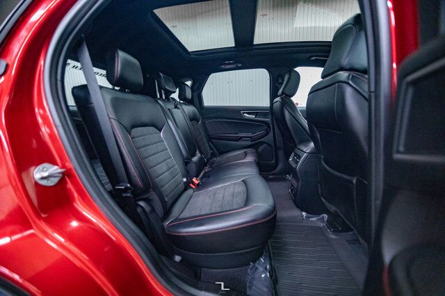 2022 Ford Edge AWD ST-Line Leather Roof Nav BCam Red Deer AB