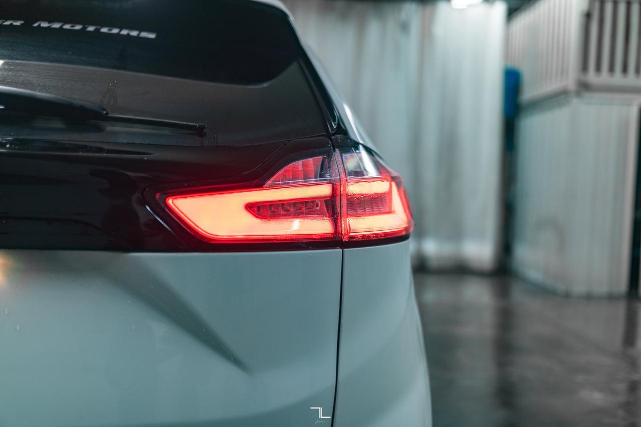 2022 Ford Edge AWD Titanium Leather Roof Nav BCam Red Deer AB