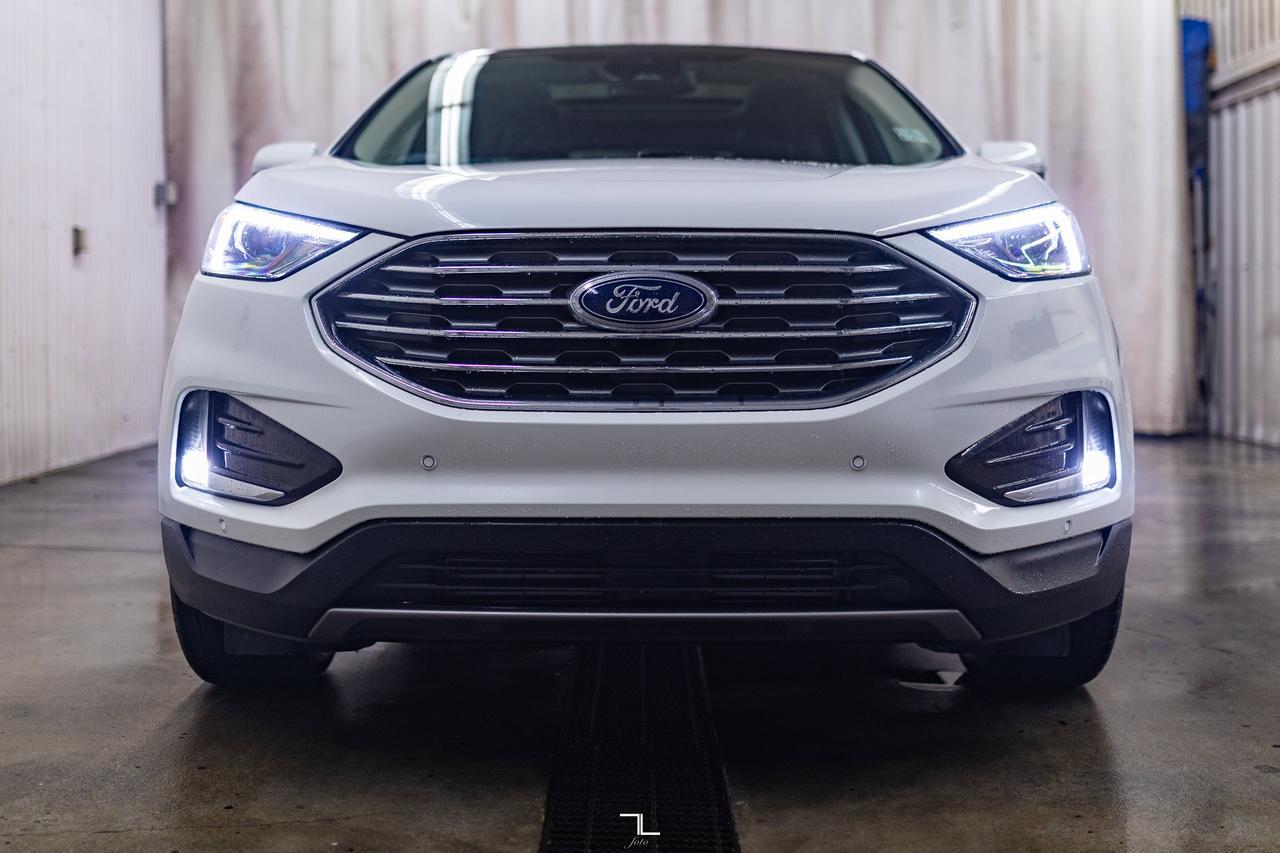 2022 Ford Edge AWD Titanium Leather Roof Nav BCam Red Deer AB