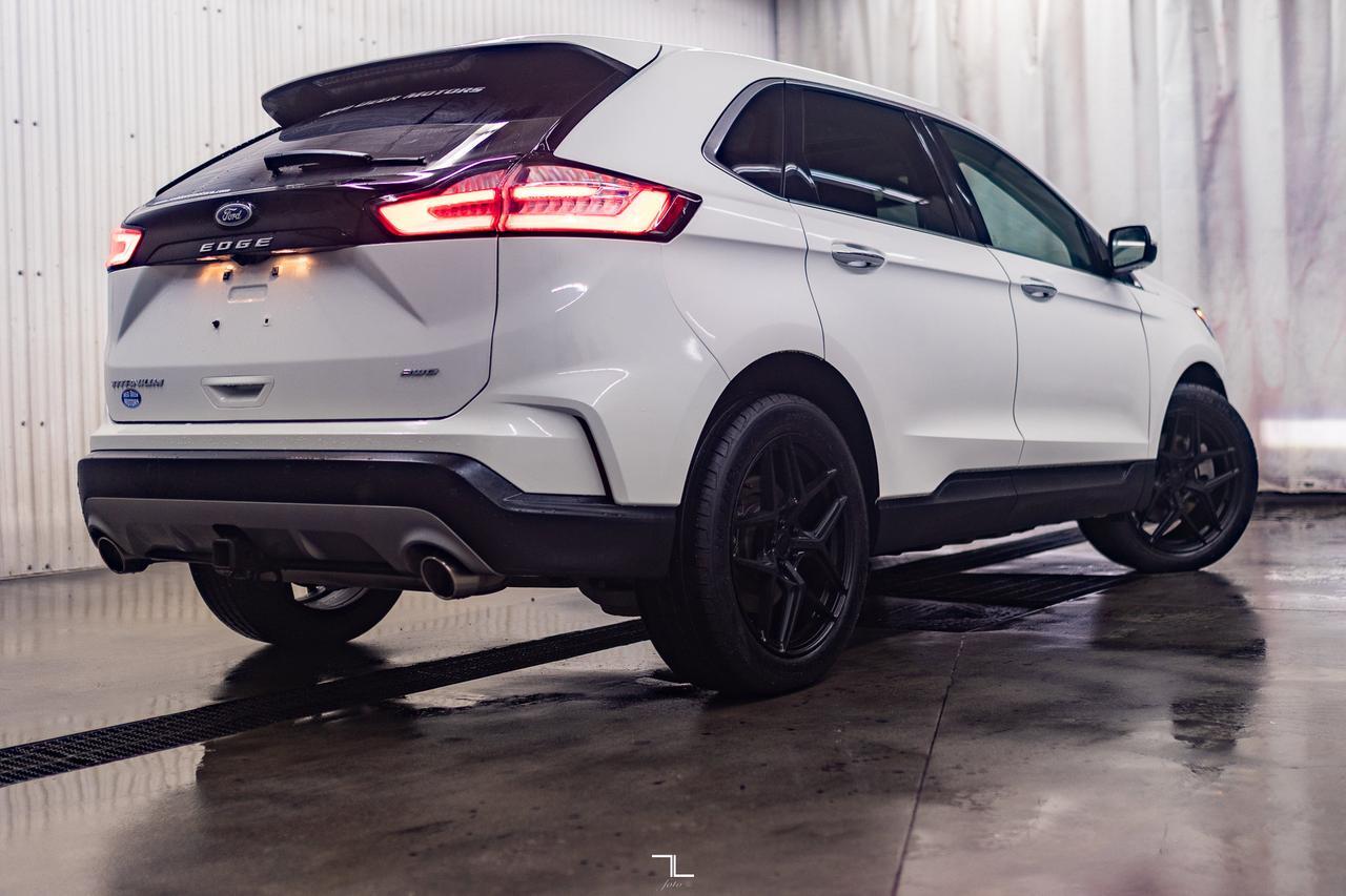 2022 Ford Edge AWD Titanium Leather Roof Nav BCam Red Deer AB