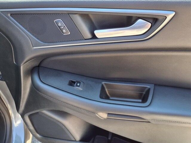 2022 Ford Edge SE  TX