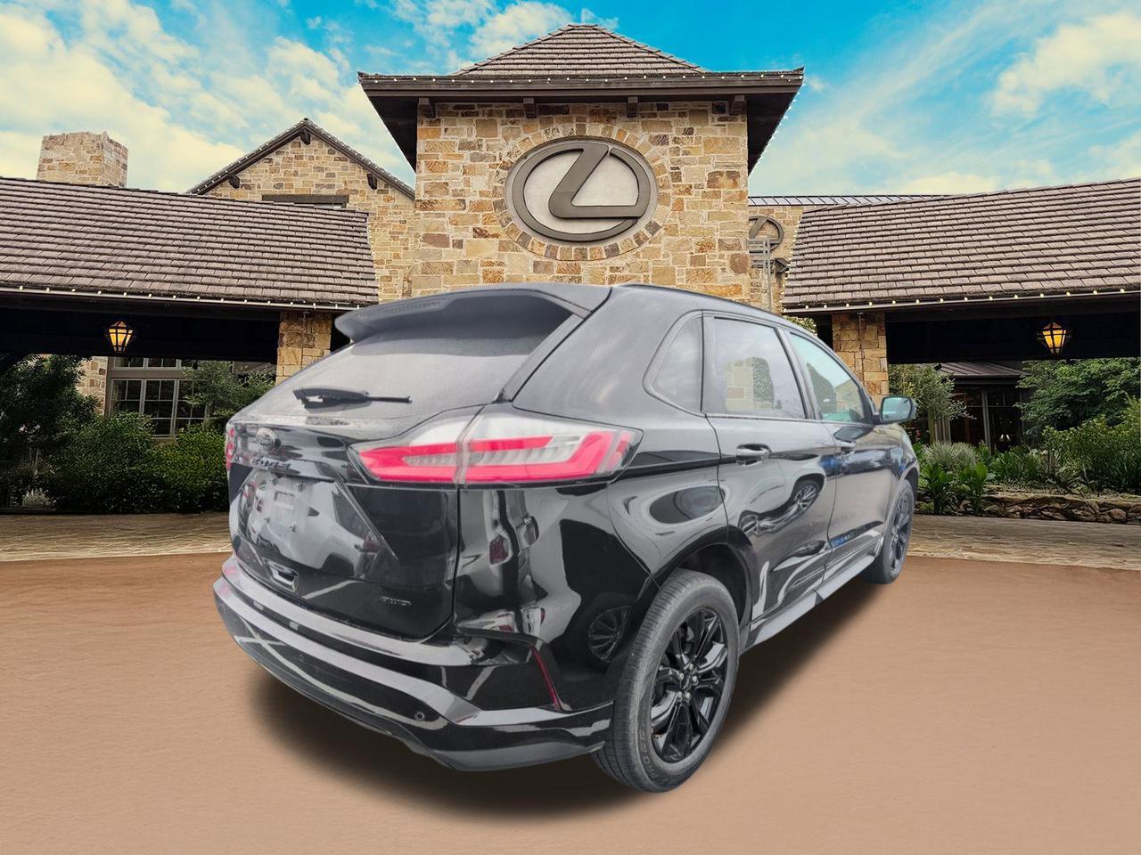 2022 Ford Edge SE