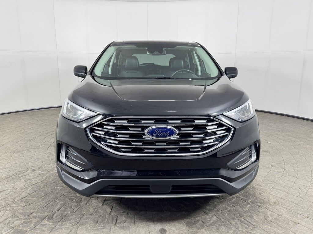 2022 Ford Edge SEL AWD w/Panoramic Roof Maumee OH