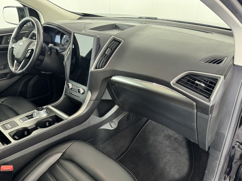 2022 Ford Edge SEL AWD w/Panoramic Roof Maumee OH