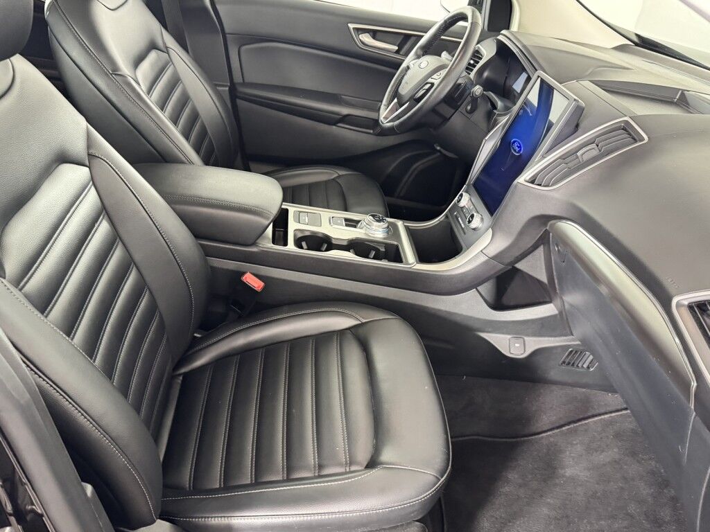 2022 Ford Edge SEL AWD w/Panoramic Roof Maumee OH