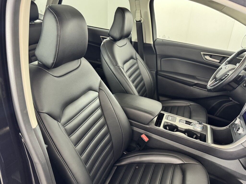2022 Ford Edge SEL AWD w/Panoramic Roof Maumee OH