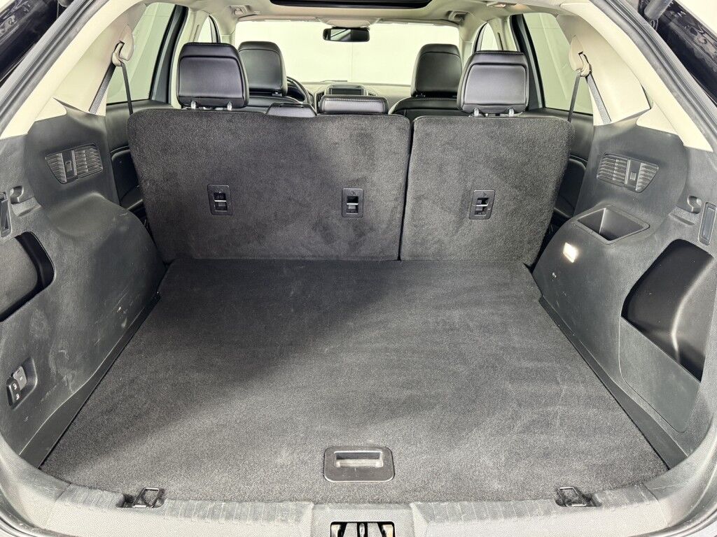 2022 Ford Edge SEL AWD w/Panoramic Roof Maumee OH