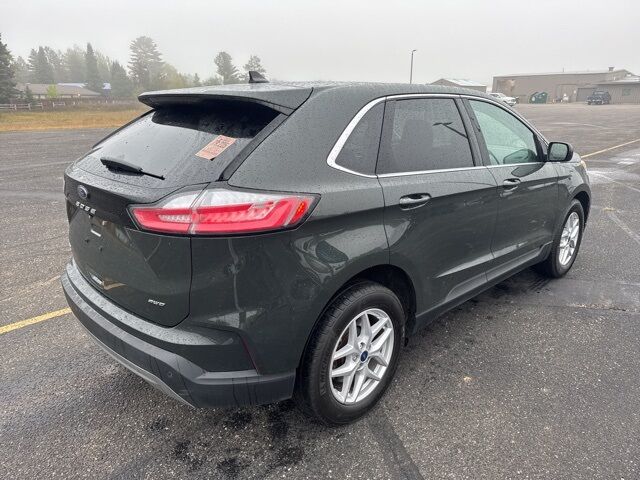 2022 Ford Edge SEL photo 5