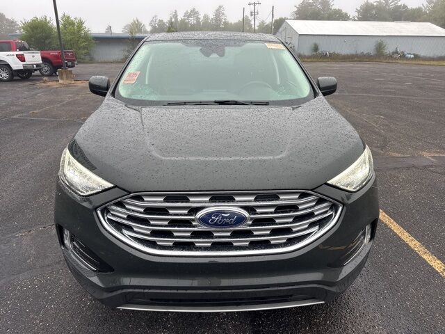 2022 Ford Edge SEL photo 8