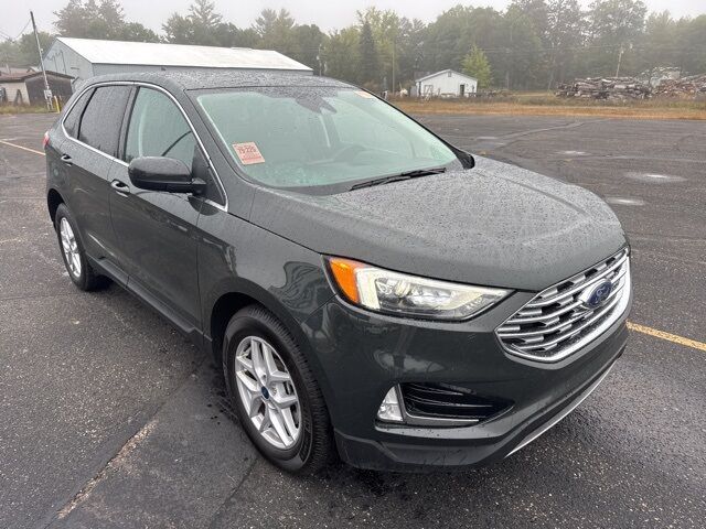 2022 Ford Edge SEL photo 7