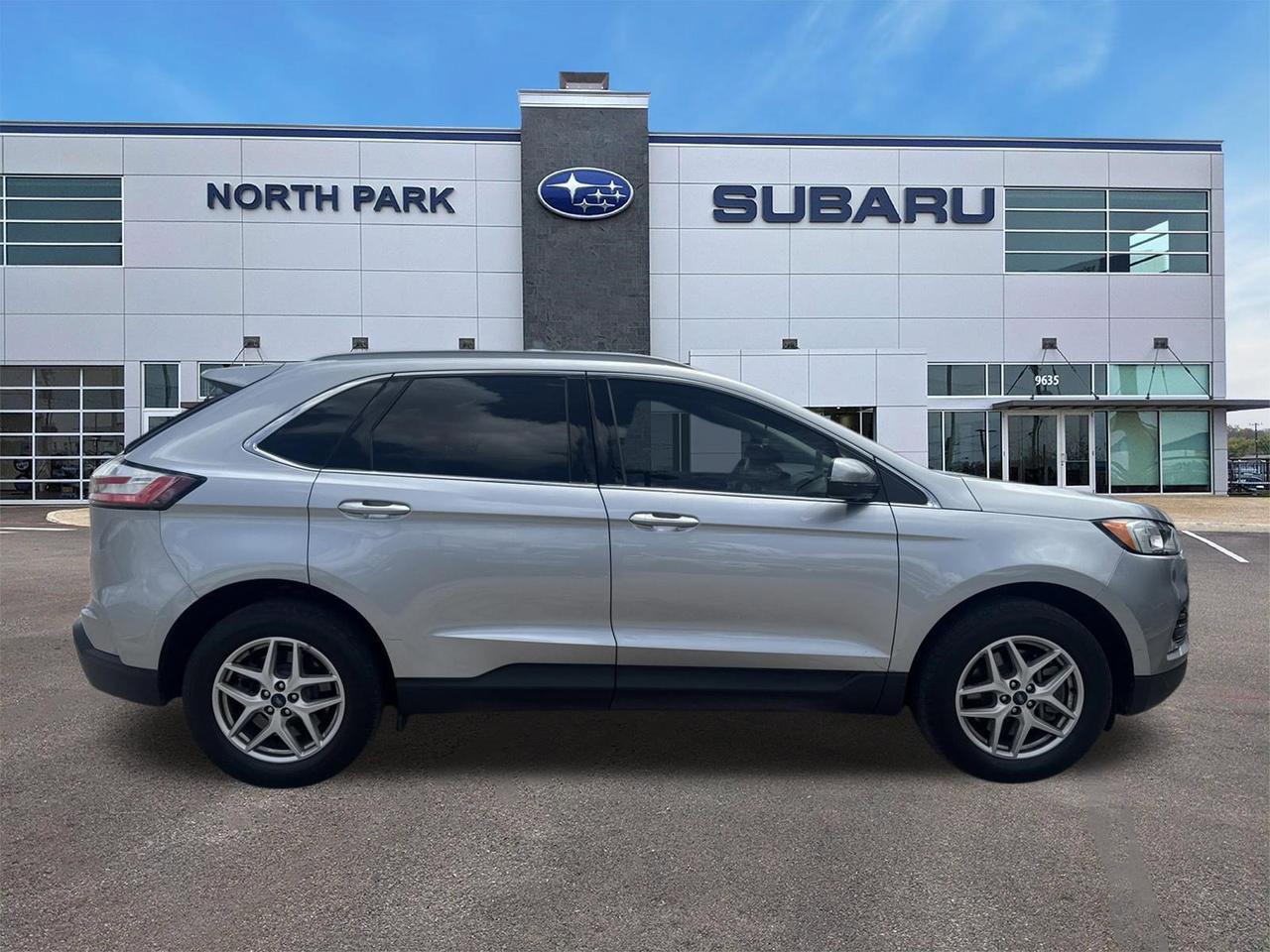 2022 Ford Edge SEL