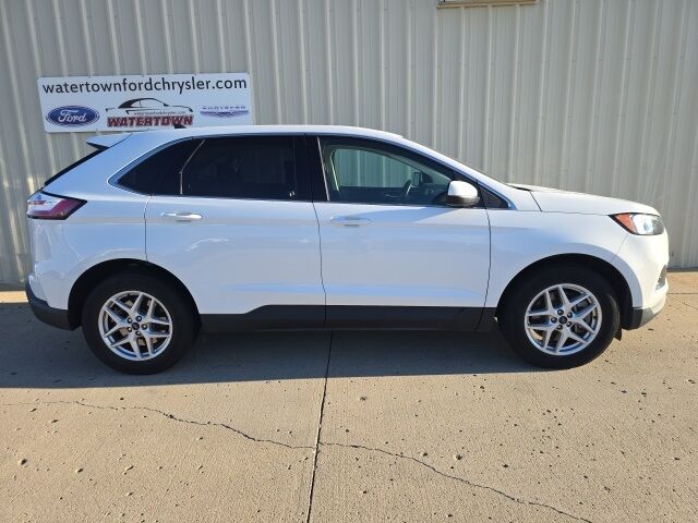 2022 Ford Edge Titanium photo 15