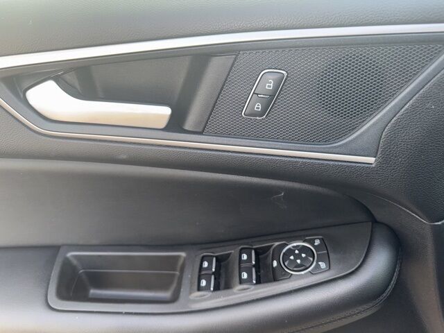 2022 Ford Edge SEL West Burlington IA