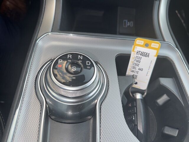 2022 Ford Edge SEL West Burlington IA