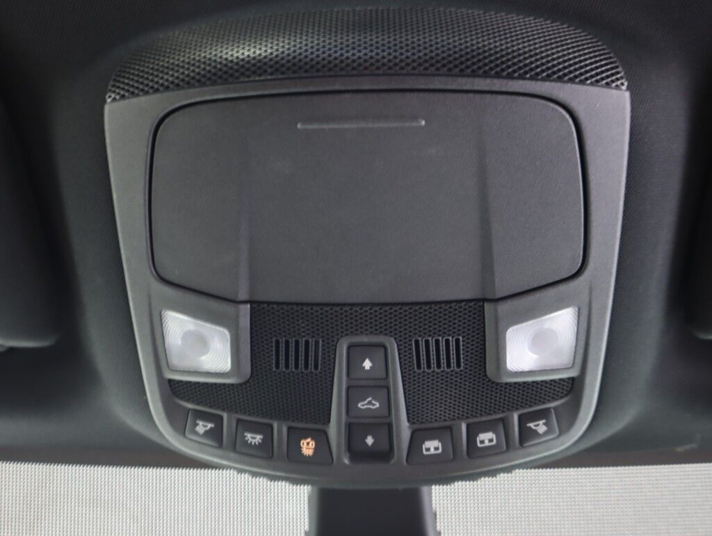 2022 Ford Edge ST AWD w/Panoramic Roof/Adaptive Cruise Maumee OH