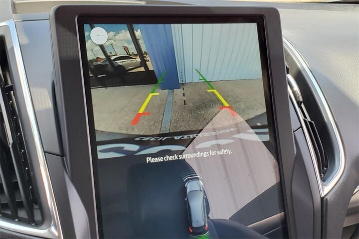 2022 Ford Edge Titanium  TX